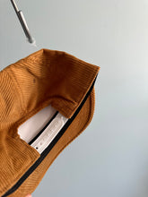 Load image into Gallery viewer, Berms Snapback